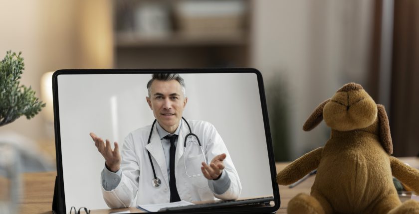 télé consultation médicale en ligne, à distance sur ordinateur